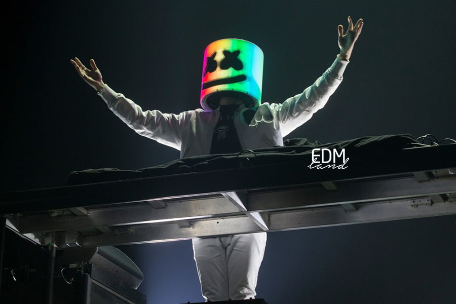 Ca khúc “Alone” của Marshmello nhận được nhiều lượt xem