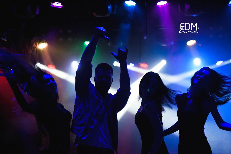 Muzzing là điệu EDM dance cực kỳ sáng tạo 
