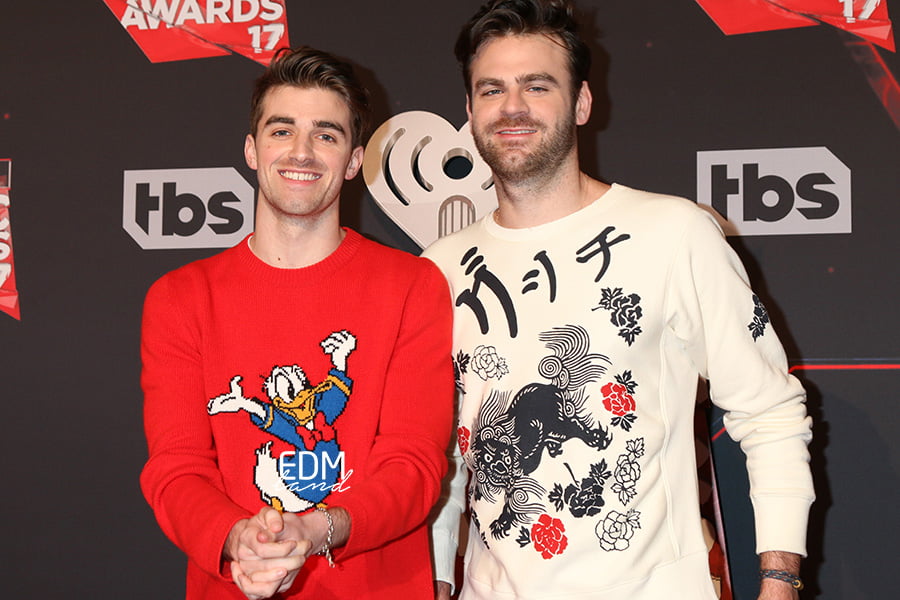 "Something Just Like This" đã đạt được rất nhiều thành tích âm nhạc khủng